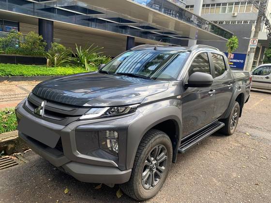 MITSUBISHI L200 TRITON 2.4 16V TURBO DIESEL SPORT OUTDOOR PLUS CD 4P 4X4 AUTOMÁTICO